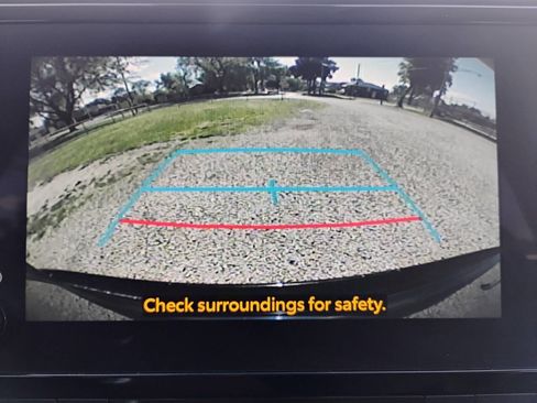Used 2023 Toyota Highlander L FWD image 14