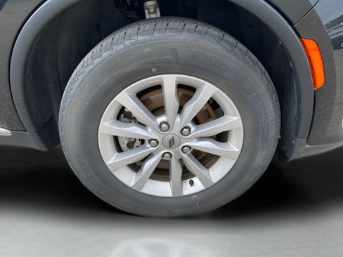 Used 2023 Dodge Durango SXT Launch Edition AWD/4WD image 2