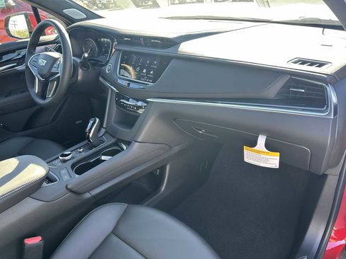 New 2025 Cadillac XT5 Premium Luxury w/ Technology Package AWD/4WD image 31