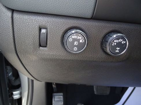 Used 2022 Chevrolet Colorado Z71 AWD/4WD image 20