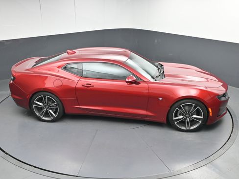 Used 2021 Chevrolet Camaro LT w/ RS Package image 33