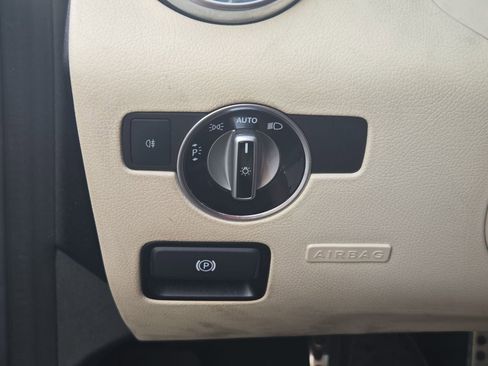 Used 2016 Mercedes-Benz SLK 300 image 14