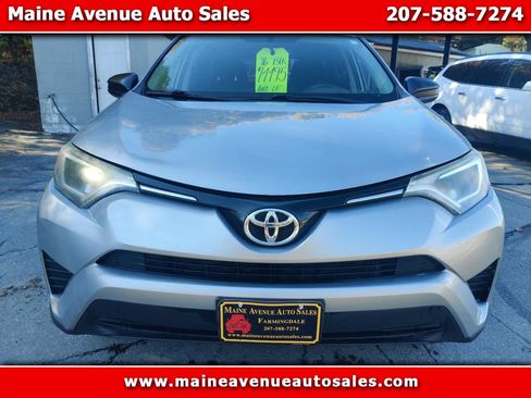 Used 2016 Toyota RAV4 LE image 1