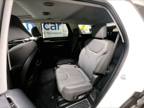 Used 2022 Hyundai Palisade SEL w/ Convenience Package AWD/4WD image 15