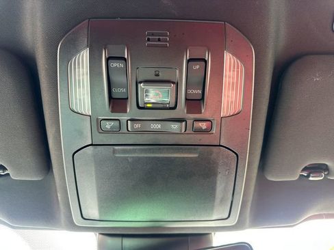 Used 2023 Toyota Highlander XSE AWD/4WD image 47