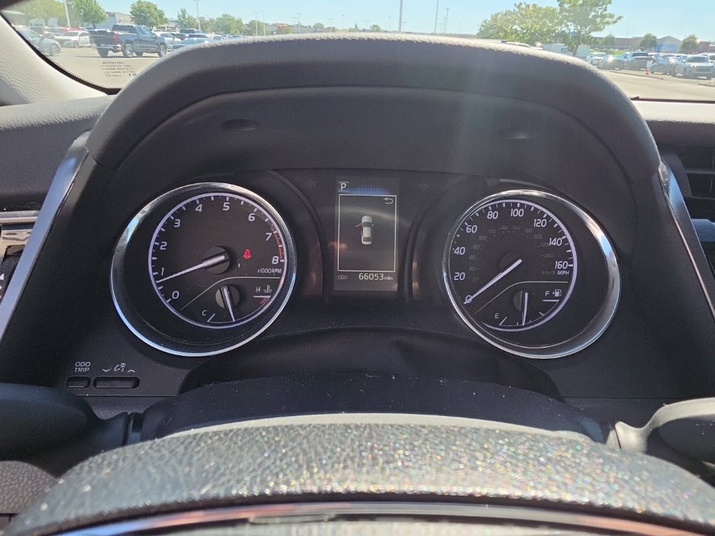 Used 2019 Toyota Camry LE FWD image 12