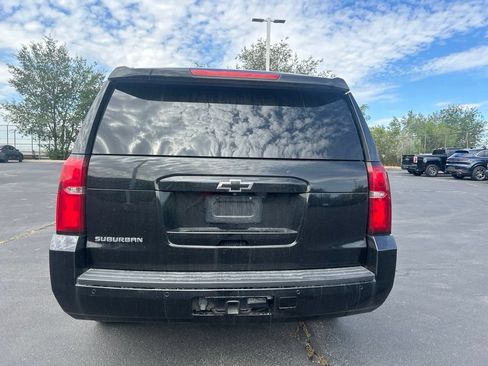 Used 2016 Chevrolet Suburban LT w/ Luxury Package AWD/4WD image 6