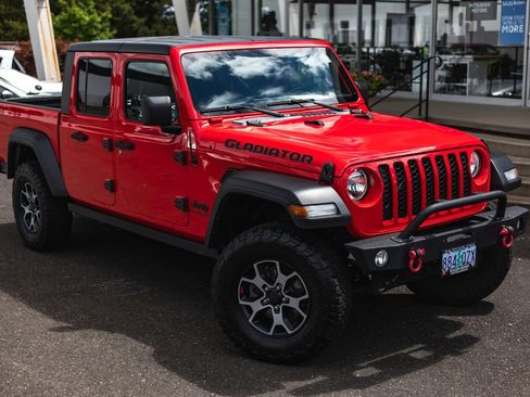Used 2020 Jeep Gladiator Sport w/ Quick Order Package 24S AWD/4WD image 2