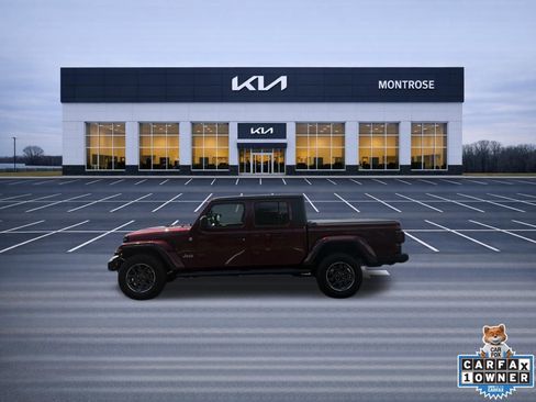 Used 2021 Jeep Gladiator Overland AWD/4WD image 8