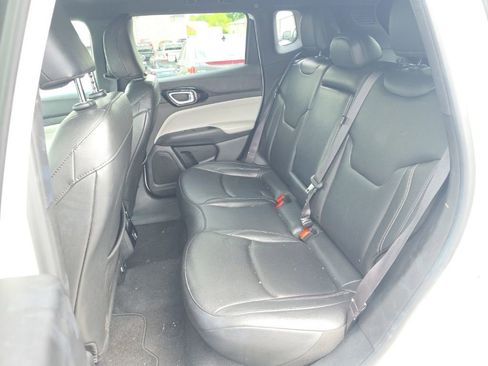 Used 2025 Jeep Compass Limited AWD/4WD image 16