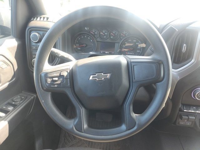 Used 2024 Chevrolet Silverado 1500 Custom Trail Boss w/ LPO, Dark Essentials Package AWD/4WD image 7
