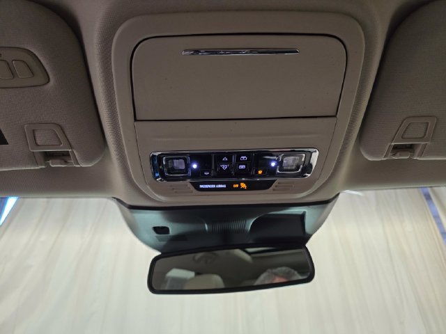 Used 2021 Lincoln Corsair AWD w/ Premium Package image 26