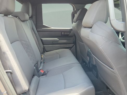 Certified 2025 Toyota Tacoma SR5 AWD/4WD image 14