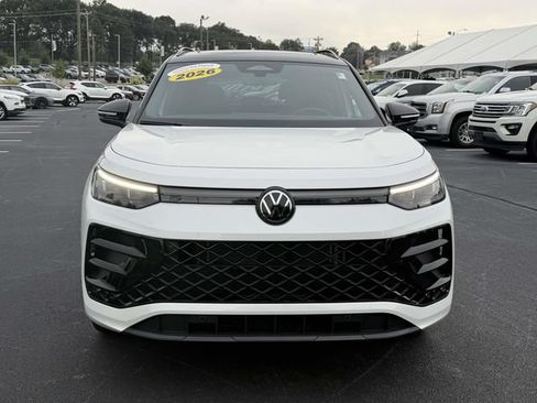 Certified 2026 Volkswagen Tiguan SE R-Line FWD image 2