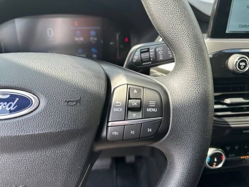 Used 2025 Ford Escape Active AWD/4WD image 18