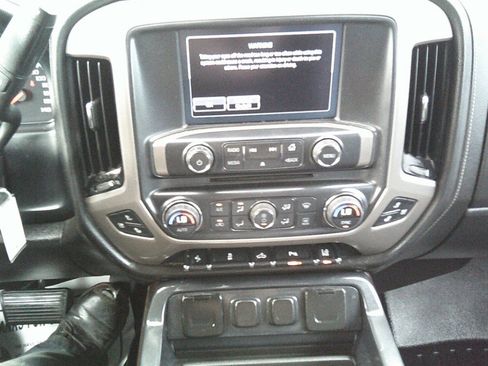 Used 2017 GMC Sierra 3500 Denali AWD/4WD image 18