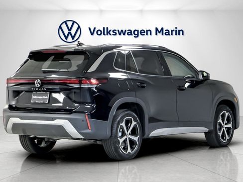New 2026 Volkswagen Tiguan SE image 5