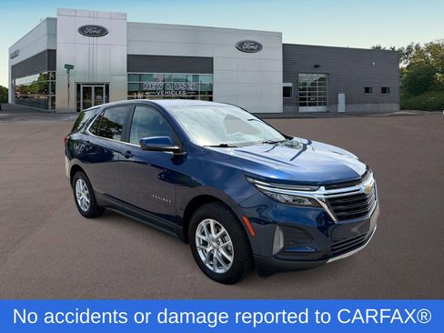 Used 2023 Chevrolet Equinox LT FWD image 2