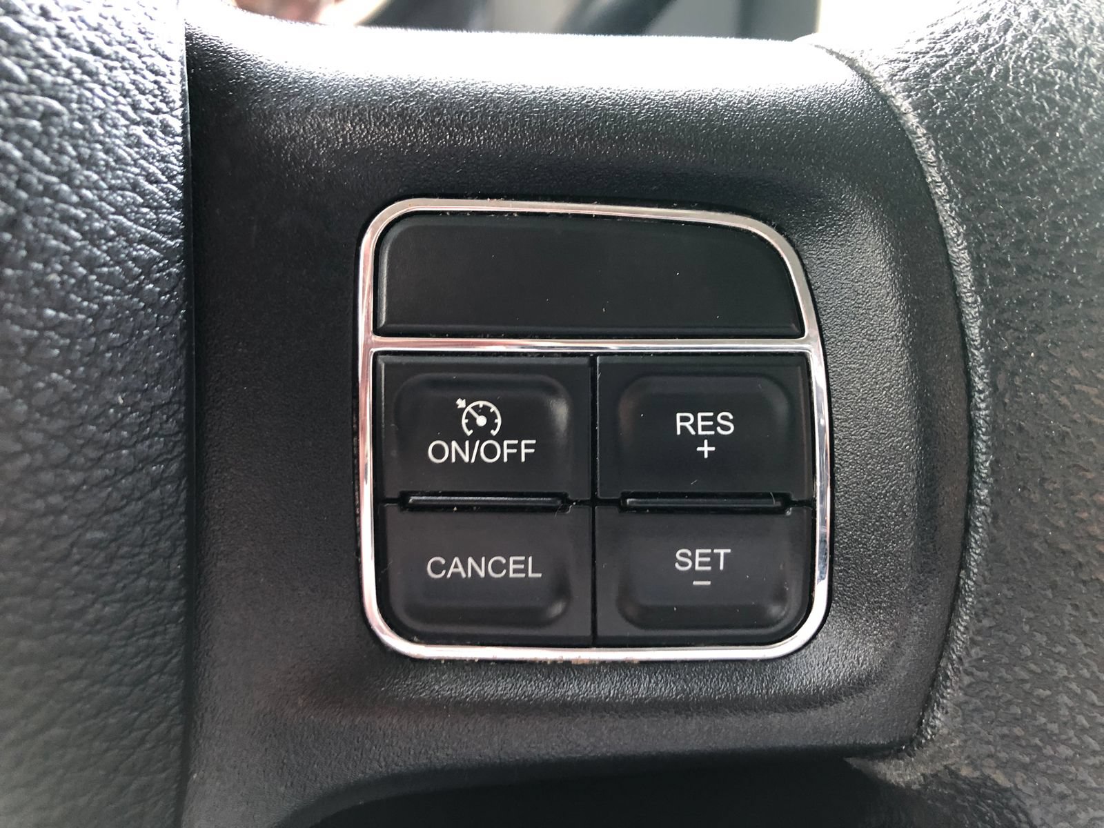 Used 2016 RAM 2500 SLT AWD/4WD image 32
