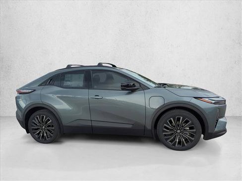 New 2026 Toyota C-HR AWD/4WD image 4