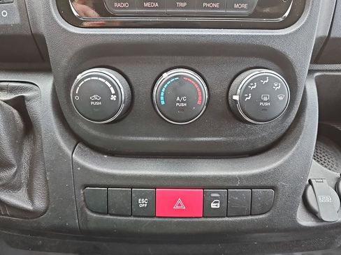 Used 2021 RAM ProMaster 2500 image 19