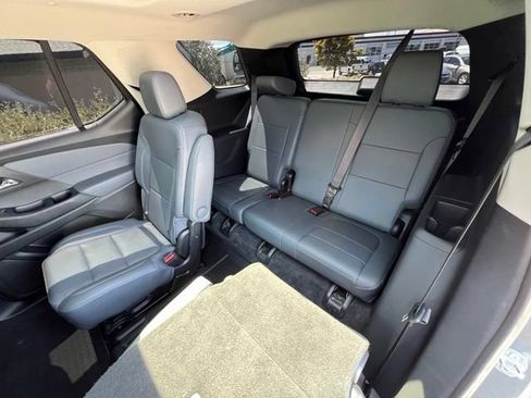 Used 2020 Chevrolet Traverse Premier w/ LPO, Floor Liner Package AWD/4WD image 16