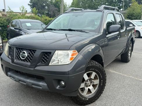 Used 2011 Nissan Frontier PRO-4X w/ Pro-4x Luxury Pkg AWD/4WD image 4