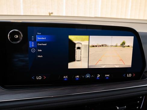 New 2025 Chevrolet Suburban LS image 25