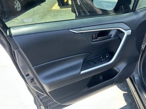 Used 2020 Toyota RAV4 LE FWD image 14