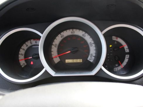 Used 2015 Toyota Tacoma TRD Pro w/ TRD Sport Package image 10