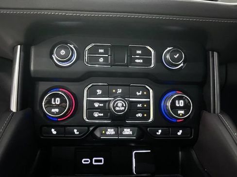 Used 2021 Chevrolet Tahoe LT RWD image 28