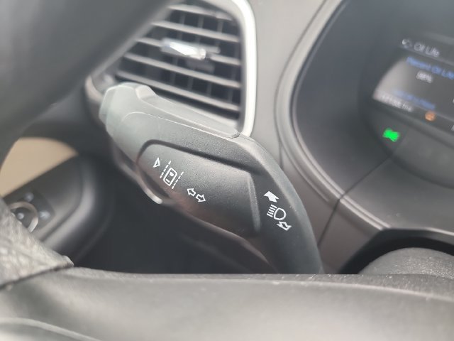 Used 2024 Ford Edge SE w/ Black Appearance Package AWD/4WD image 32