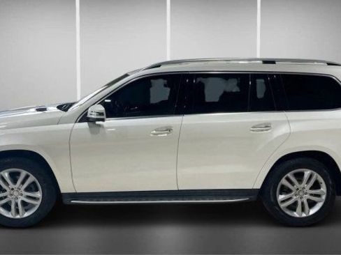 Used 2017 Mercedes-Benz GLS 450 4MATIC w/ Premium Package image 12