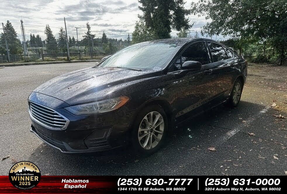 Used 2019 Ford Fusion SE FWD image 1