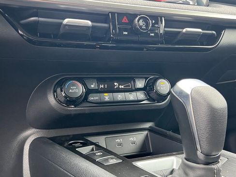 New 2026 Nissan Kicks SV w/ Cold Weather Package FWD image 28