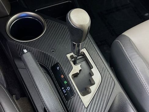 Used 2013 Toyota RAV4 Limited image 17