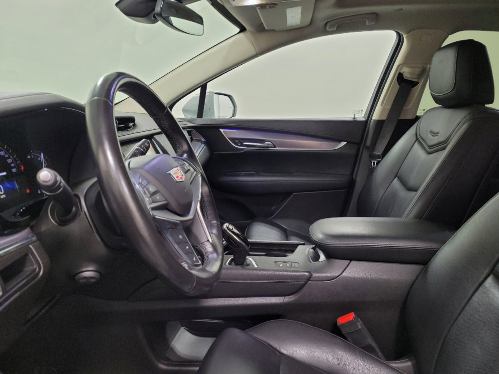Used 2019 Cadillac XT5 Premium Luxury AWD/4WD image 17