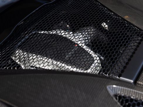 Used 2020 McLaren 620R RWD image 42