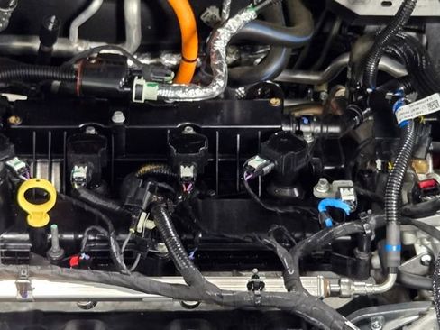 Used 2024 Ford Escape SE image 54