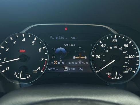Used 2025 Nissan Frontier SV RWD image 27