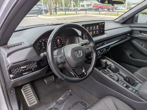 Used 2023 Honda Accord Sport image 6