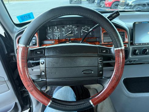 Used 1994 Ford F150 XL image 40