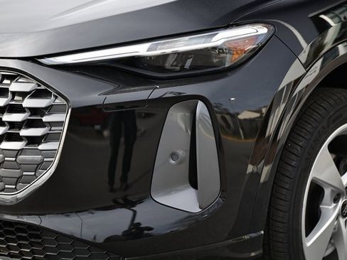 New 2025 Audi Q5 Premium Plus image 12