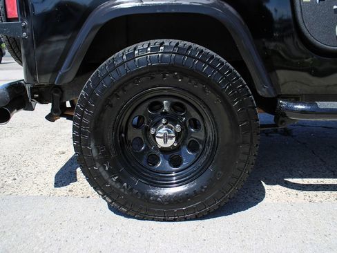 Used 1990 Jeep Wrangler S image 12