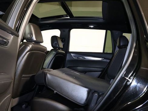 Used 2024 Cadillac XT6 Luxury AWD/4WD image 15