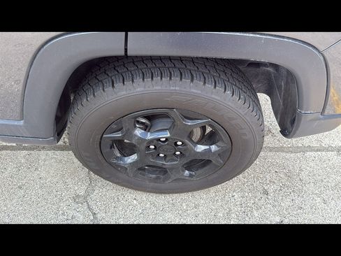 Used 2023 Jeep Compass Trailhawk image 26