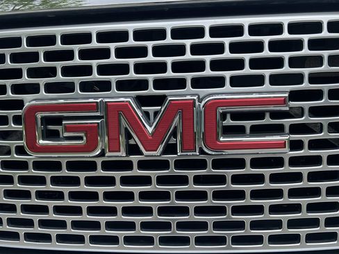 Used 2016 GMC Yukon Denali w/ Open Road Package AWD/4WD image 20