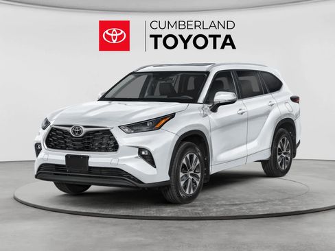 Used 2026 Toyota Highlander XLE AWD/4WD image 1