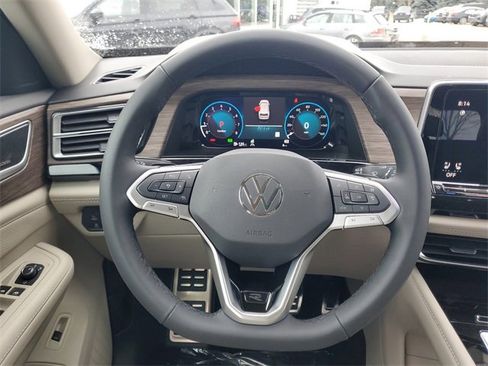 New 2025 Volkswagen Atlas SEL Premium R-Line image 15