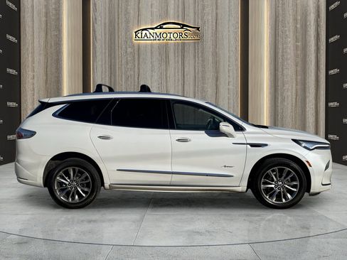 Used 2024 Buick Enclave Avenir w/ LPO, Hit The Road Package image 8